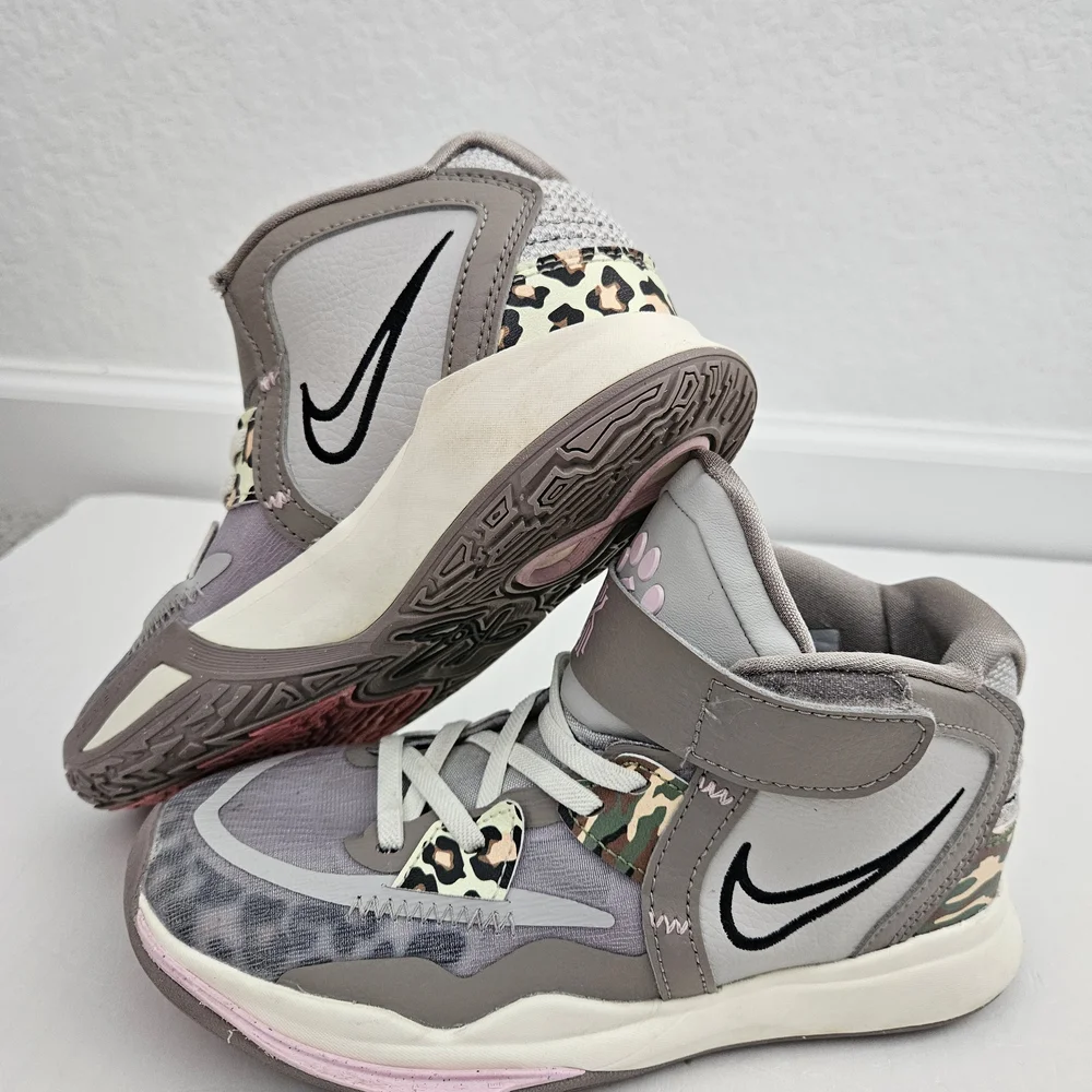 Nike Kyrie Infinity Leopard Camo Girls Size 1.5Y Basketball Shoes - Picture 6 of 8